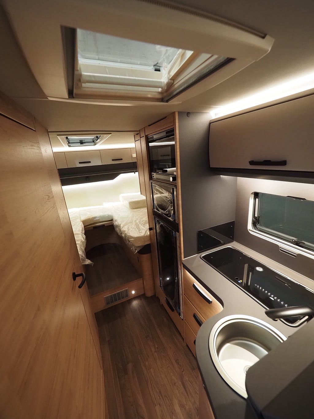 Knaus L!ve I 700 MEG 180hk Markis Taksäng ALDE Låg långbädd 2026