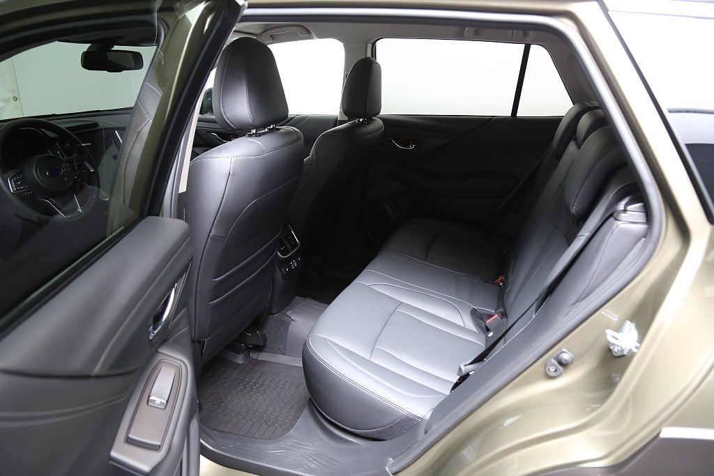 Subaru Outback 2.5 4WD XFuel Limited dragkrok 2025