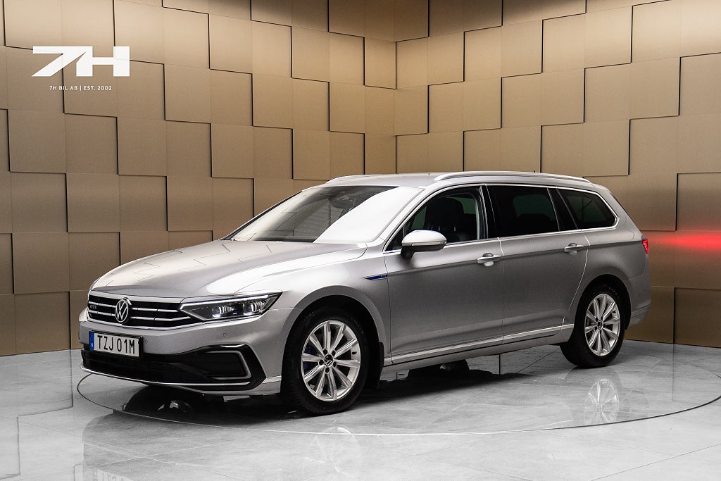 Volkswagen Passat Sportscombi GTE 1.4 TSI GTE / Drag / Cockpit / Kamera