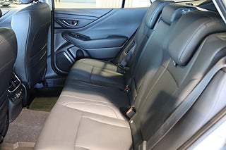 Kombi Subaru Outback 10 av 21