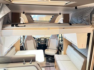 Husbil-halvintegrerad Adria Matrix Supreme 700 SL 33 av 40