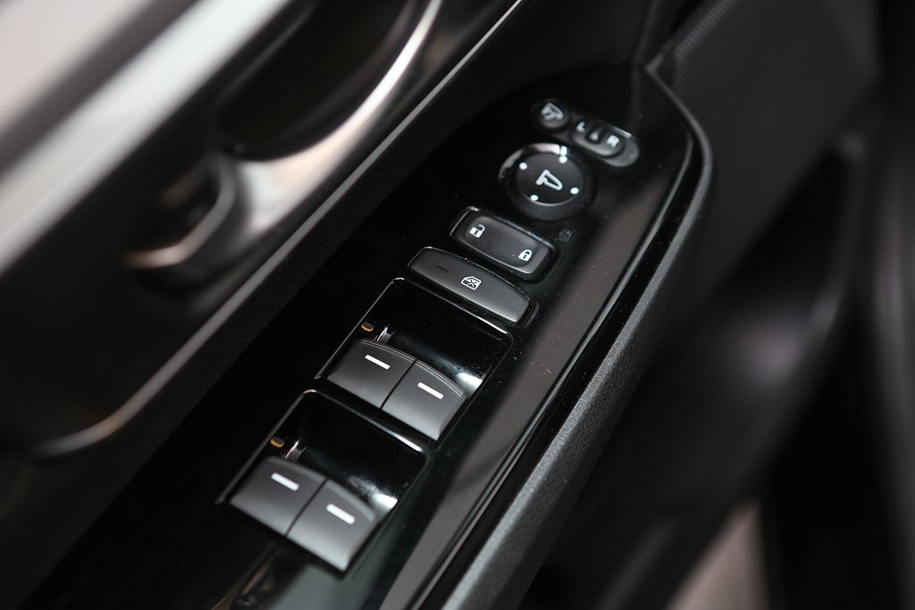 Honda CR-V Hybrid 215hk Elegance AWD e-CVT Navi Drag 2022