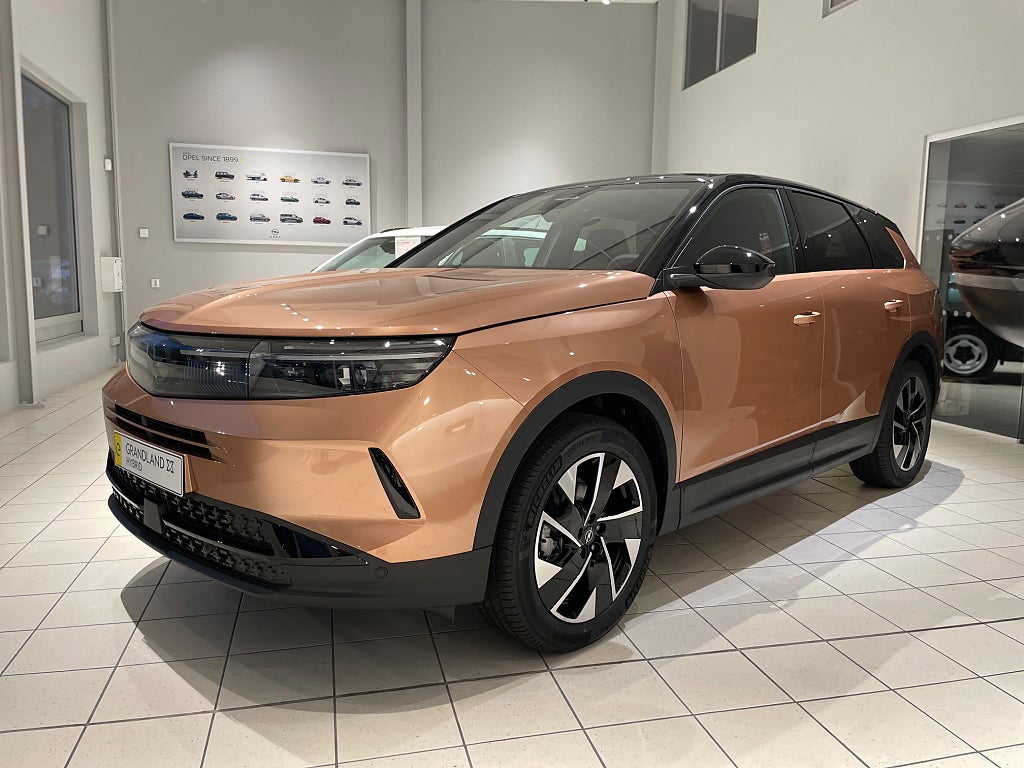 Opel Grandland GS mini-ULTIMATE *Nappa, Pano, Drag *3års fri service 