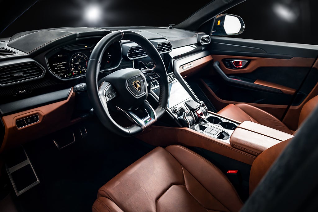 Gallery image 7 of 18