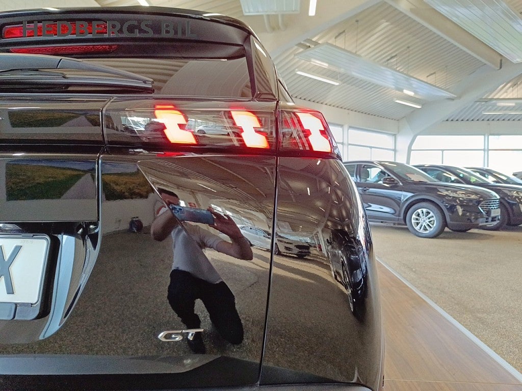 Peugeot 2008 GT 1.2 PURETECH 130HK AUTOMAT thumbnail