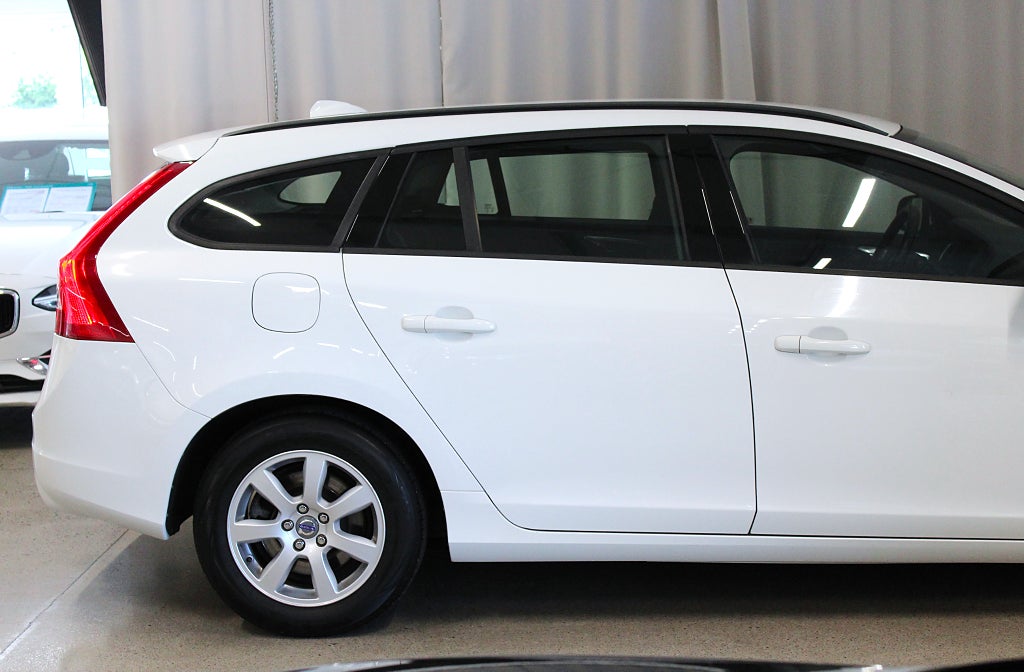 Volvo V60 D2 115HK, Powershift, Drag, S&V-hjul, 3,99% Ränta