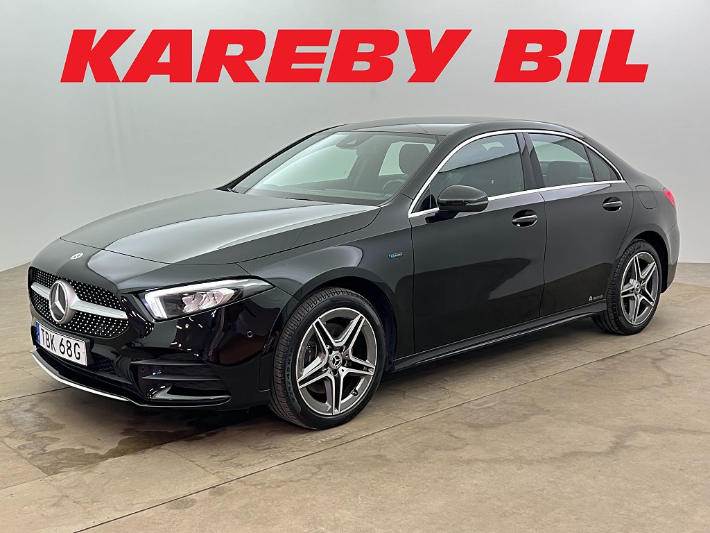 Mercedes-Benz A 250 e Sedan 8G-DCT AMG Line Backamera