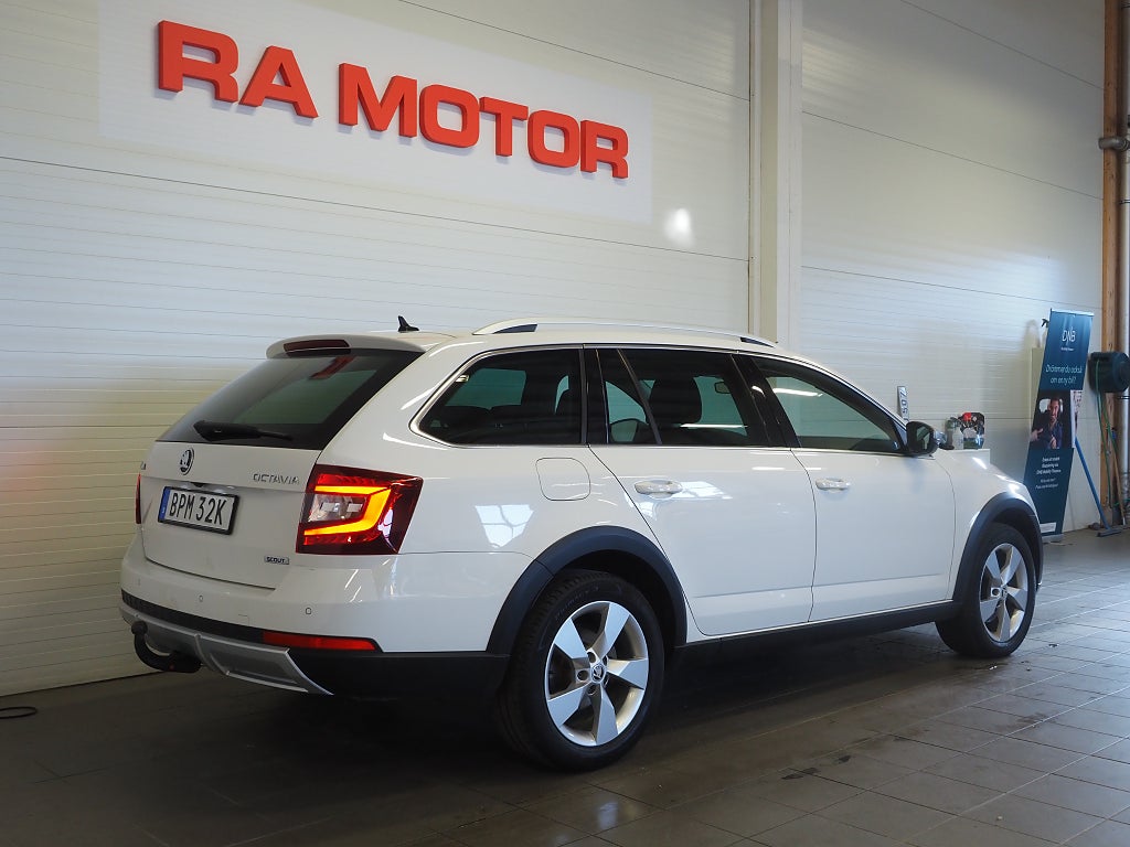 Skoda Octavia Scout 2.0 TDI 184hk 4x4 Premium | Drag | D-värm | Navi | 2020