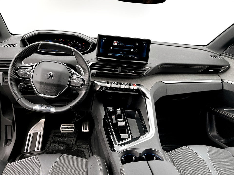 Bild på Peugeot 5008 GT 1.2 PT 130hk Aut 7-SITS B-KAMERA CARPLAY