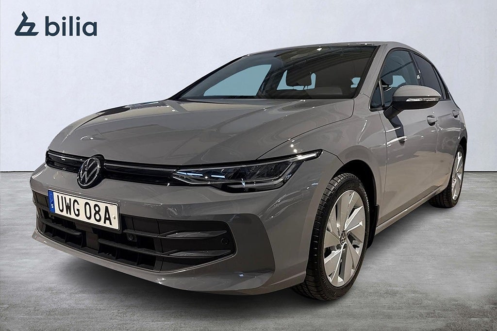 Volkswagen Golf 1.5 eTSI 150HK DSG P-VÄR/B-KAM/KEYLESS/L...