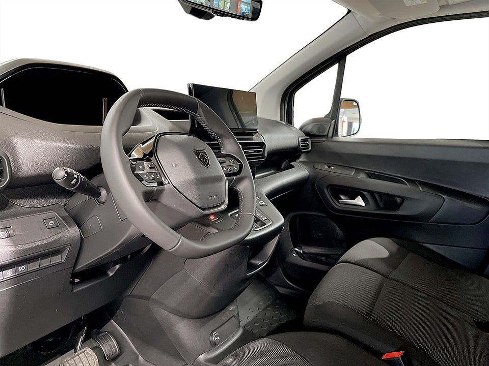 Bild på Peugeot Partner Plus 130hk L2 Aut - DEMO