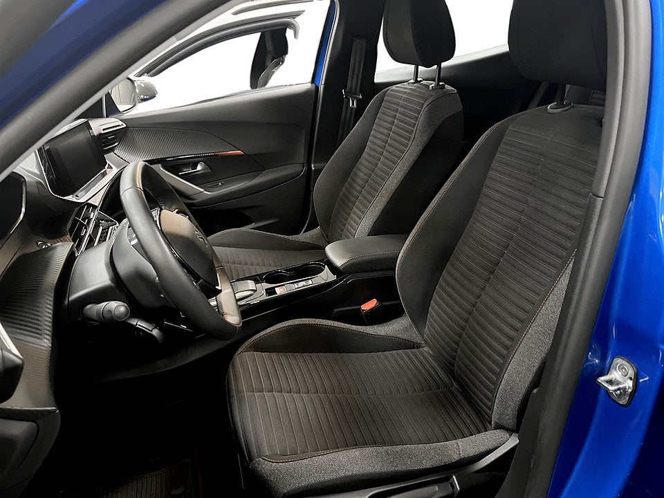 Bild på Peugeot E-2008 Active 50kWh 136hk Aut - B-KAMERA, CARPLAY