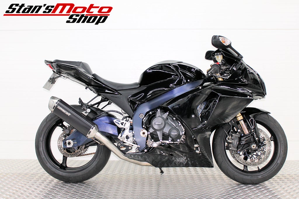 Suzuki Cycles GSX-R1000 Dominator 