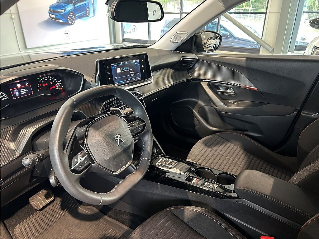 Bild på Peugeot 2008 Active Pack 1.2 PT 130hk Aut - CARPLAY, FARTÅLLARE