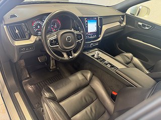Volvo XC60 T8 TwEn AWD R-Design Drag Mvärm Kamera Pano S&V