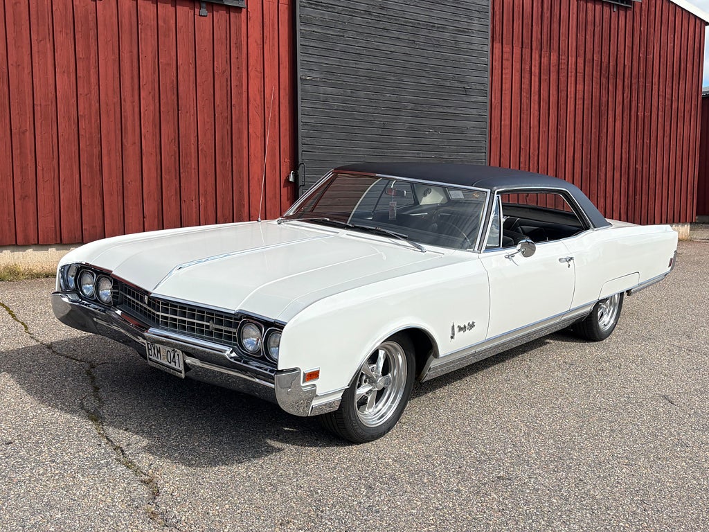 Oldsmobile Ninety-eight 1966