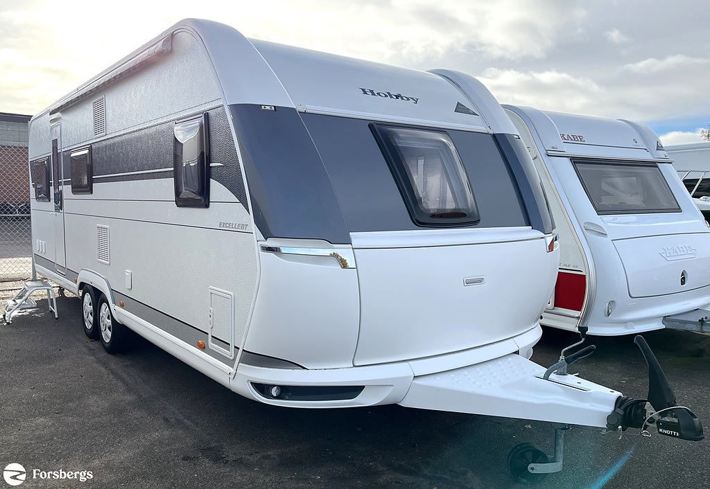 Hobby 650 UMFE EXCELLENT // Välutrustad och bekväm!