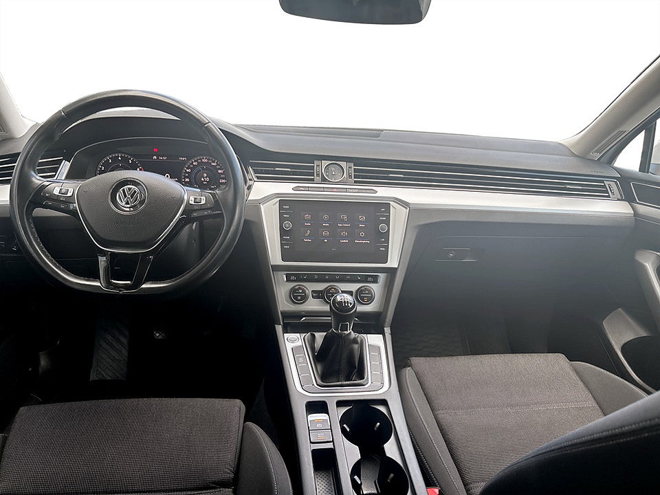 Bild på Volkswagen Passat Sportscombi Base 1.4 TSI 150hk CARPLAY P-SENSORER
