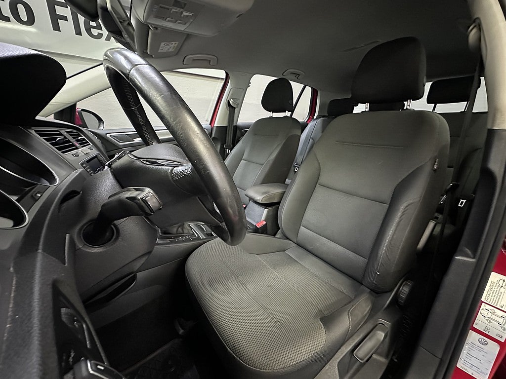 Volkswagen Golf 5-dörrar 1.2 TSI BMT Masters | R-line | Kamera | S+V