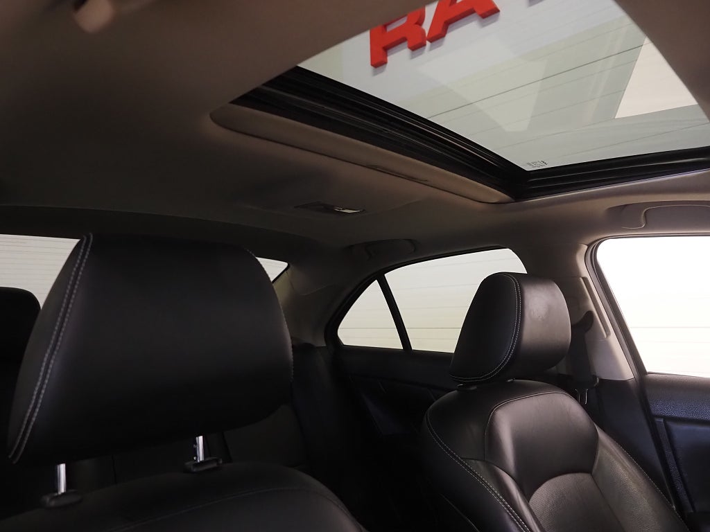 Suzuki Kizashi 2.4 VVT 4WD CVT 178hk | Taklucka | Skinn | 2011