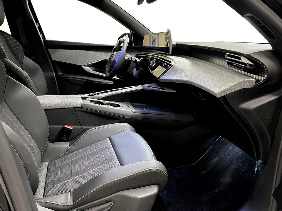 Bild på Peugeot 5008 GT Hybrid 145hk Aut 7-SITS B-KAMERA CARPLAY