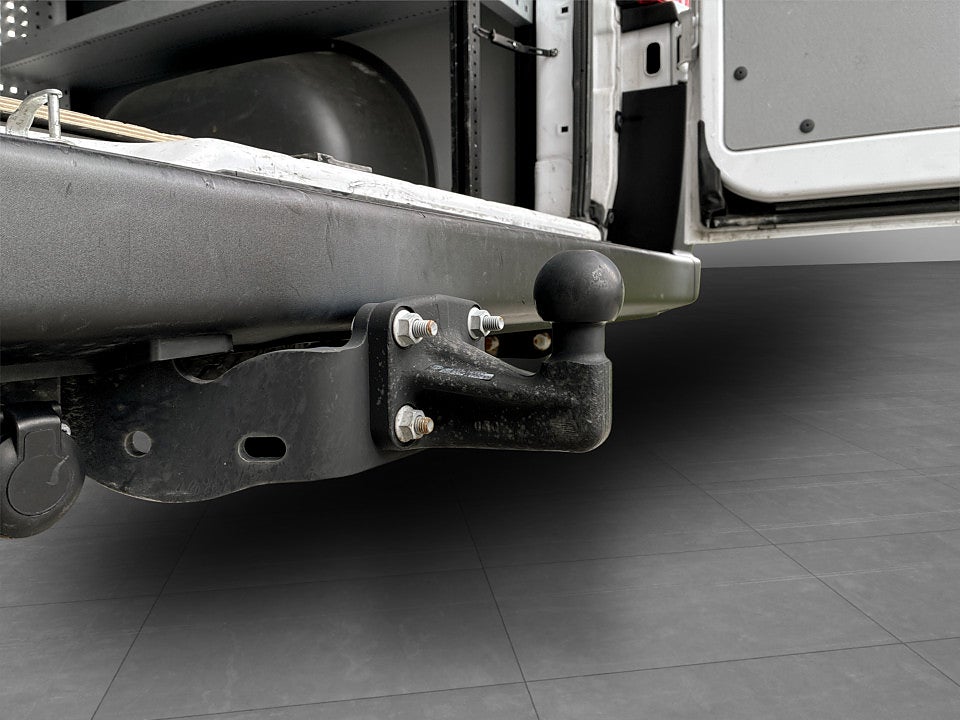 Bild på Peugeot Boxer PRO+ 2.2 BHDi 140hk L2H1 3-SITS B-KAMERA DRAG