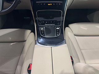 SUV Mercedes-Benz GLC 15 av 16