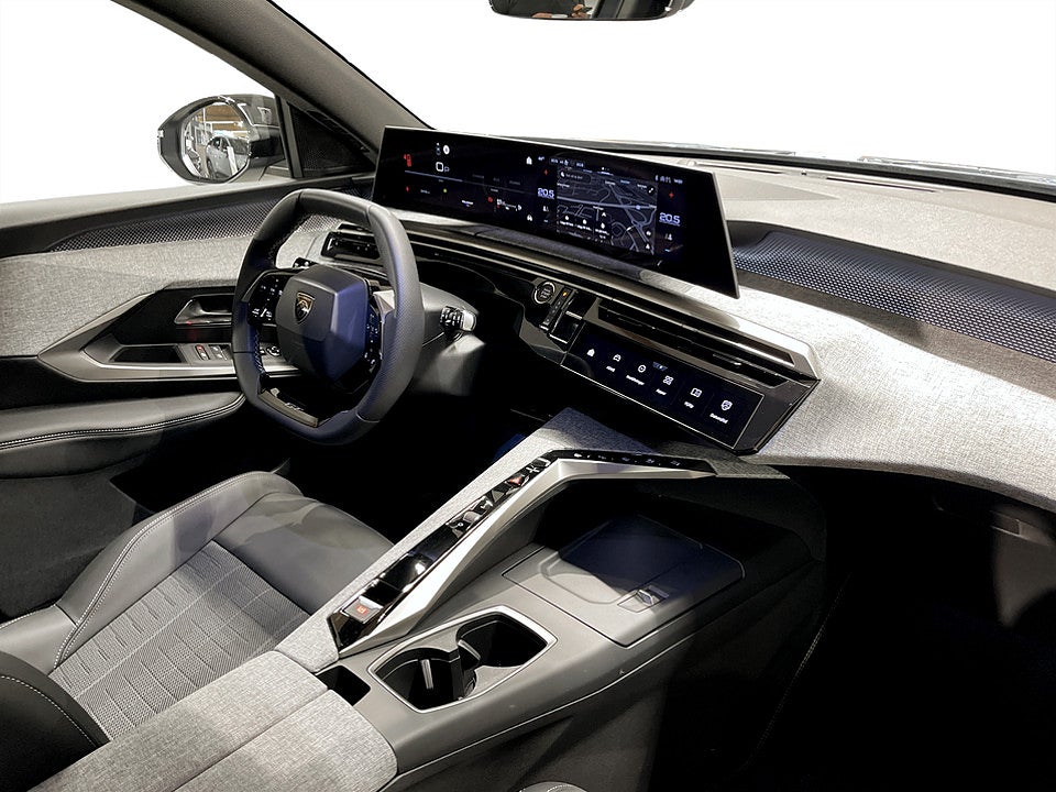 Bild på Peugeot 5008 GT Hybrid 145hk Aut 7-SITS B-KAMERA NAVI