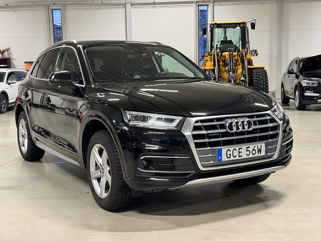 Audi Q5 40 TDI quattro AUT MOMS D-VÄRMARE S&V-HJUL DRAG LEASBAR
