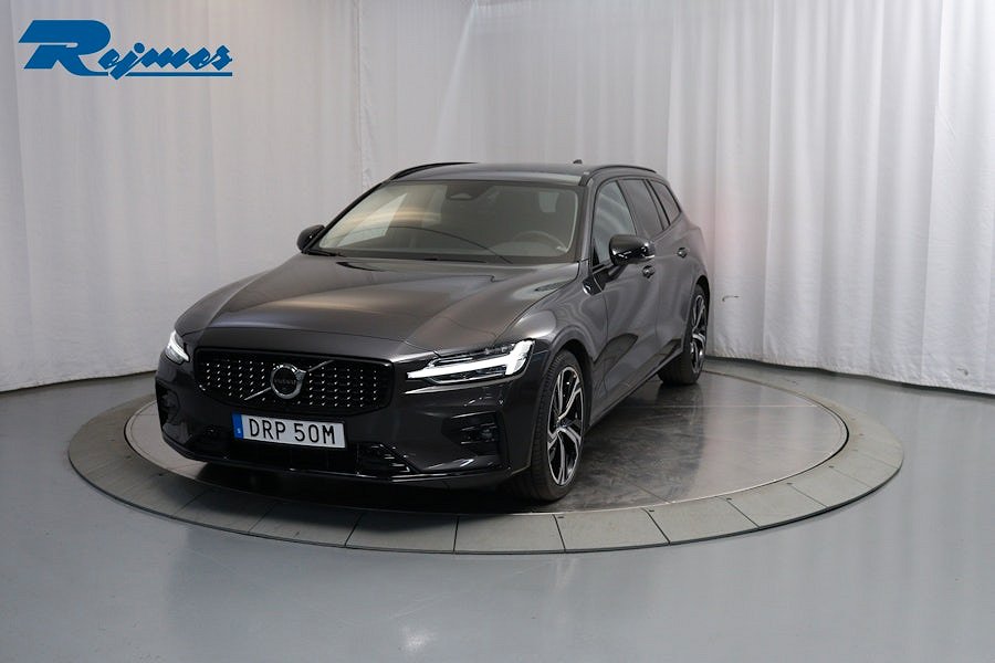 Volvo V60 B4 Diesel Plus Dark