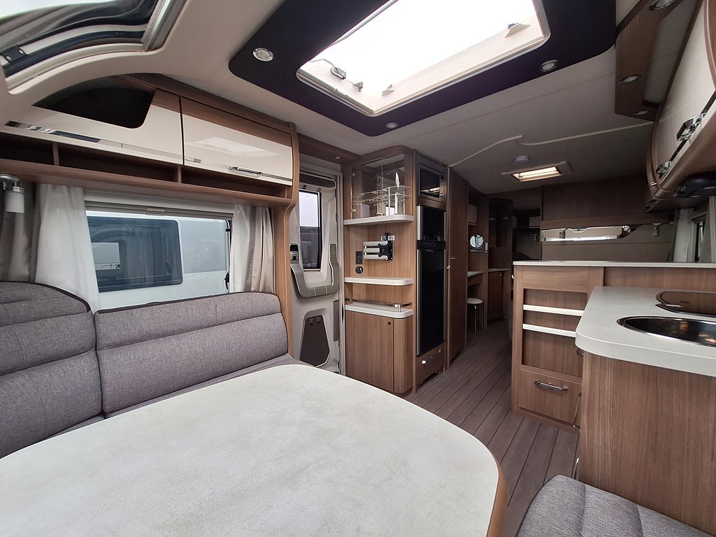 Knaus Scandinavian Selection 750 UFK Barnkammare