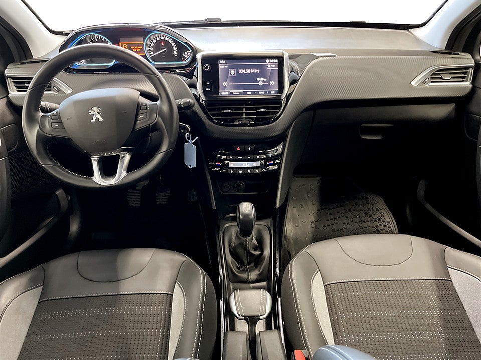 Bild på Peugeot 2008 Allure 1.2 PT 82hk CARPLAY BACKSENSORER