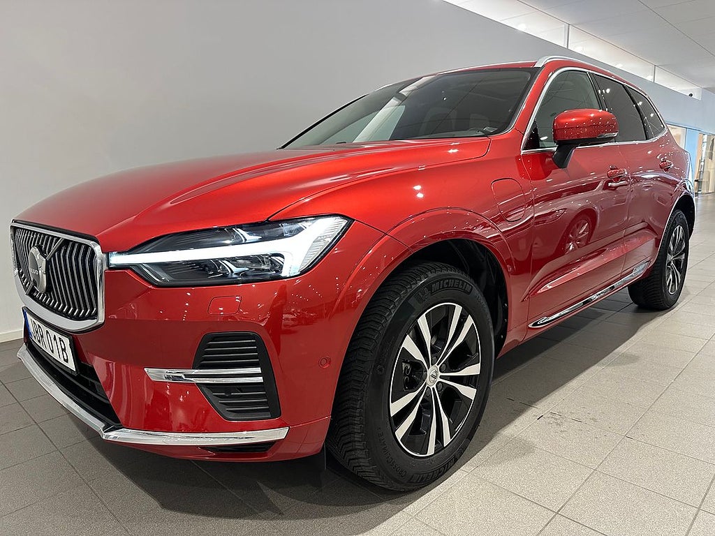 Volvo XC60 Recharge T6 Core Bright / Panoramatak / 360 Ka...