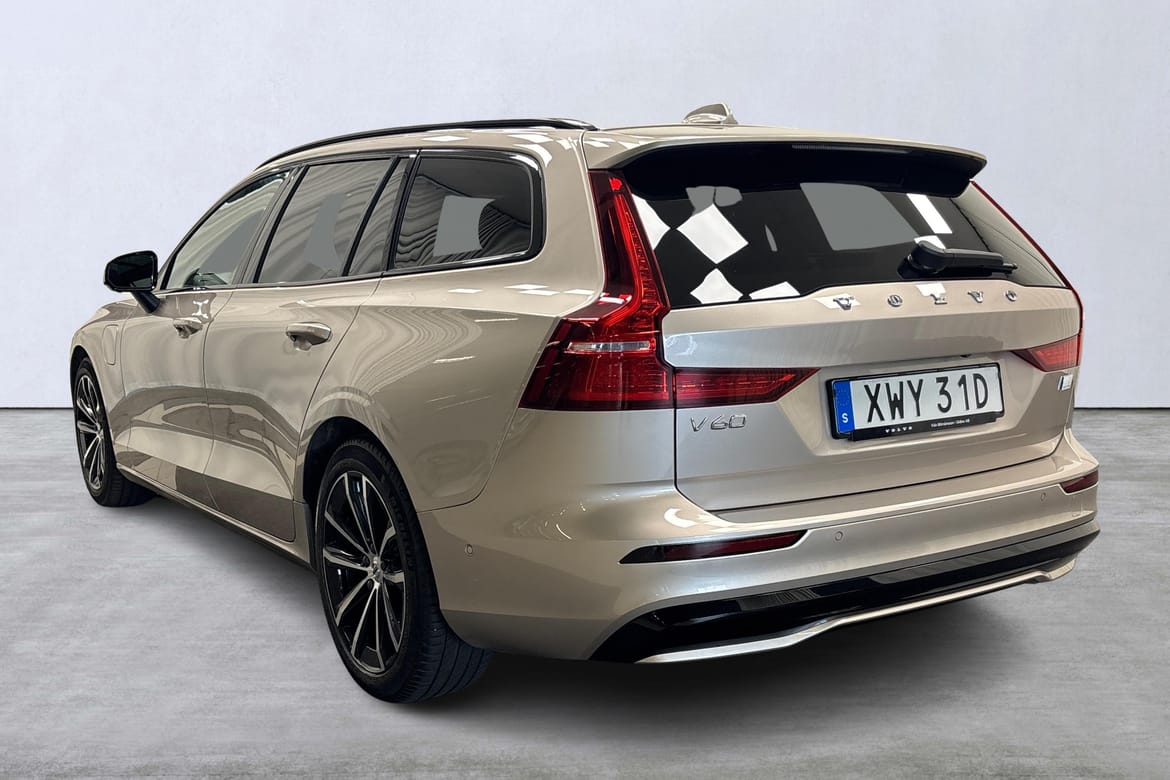 Volvo V60 Recharge T8 Plus Dark 2024, bild 4/59