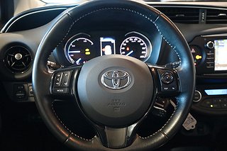 Halvkombi Toyota Yaris 12 av 20