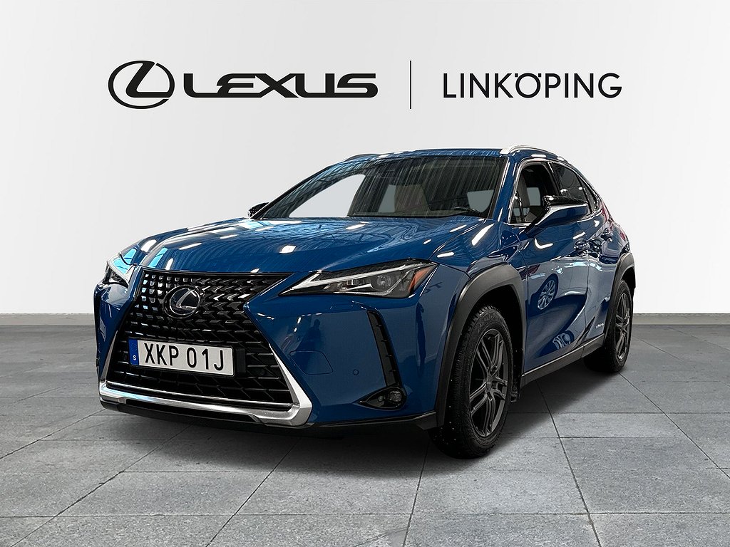 Lexus UX 250h Premium Teknikpaket Taklucka Motorvärmare Drag