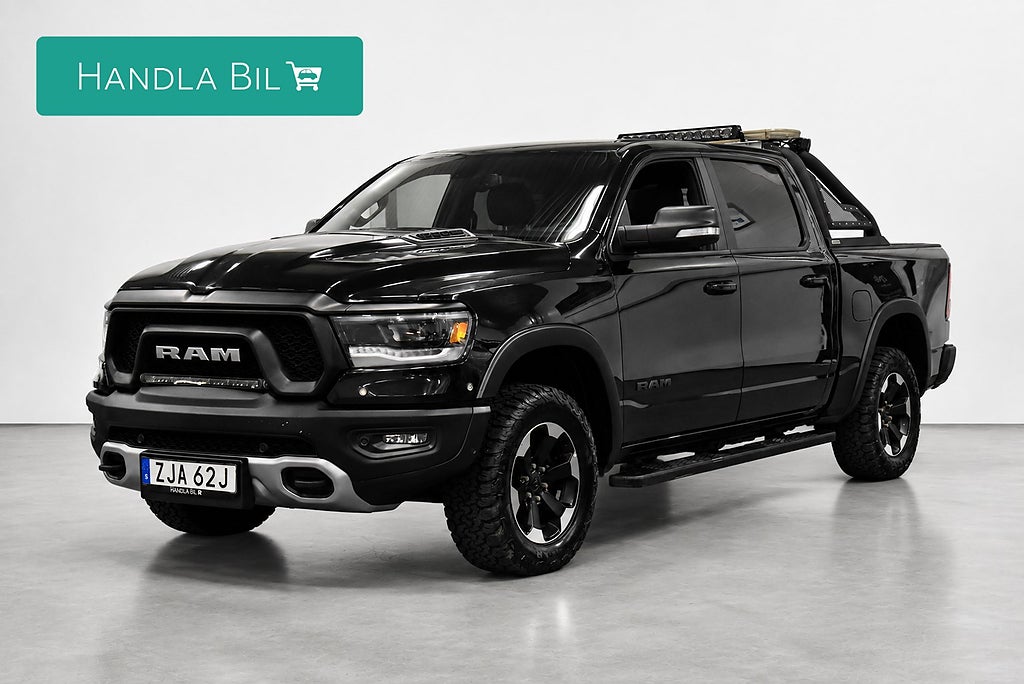 RAM 1500 5.7 V8 4x4 Rebel Luft Släde Pano Alpine Skinn Moms Drag