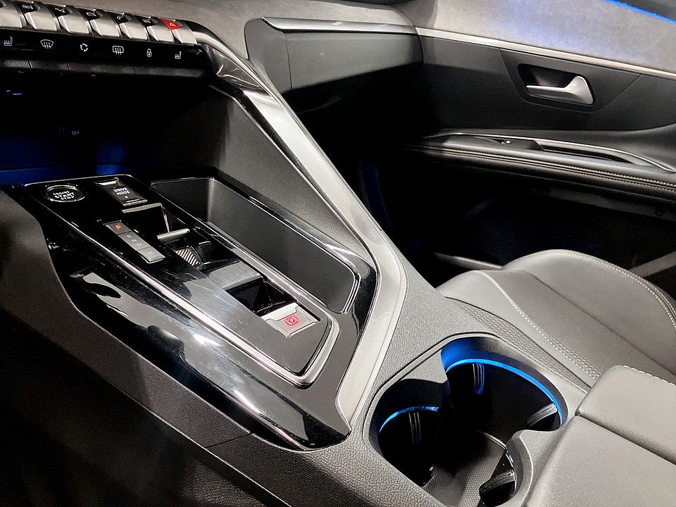 Bild på Peugeot 3008 GT 1.2 PT 130hk Aut B-KAMERA CARPLAY
