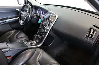 SUV Volvo XC60 8 av 20