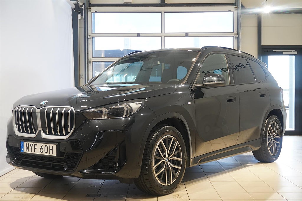 BMW X1 sDrive18i Active Edition Rattvärme Driving Assistant Plus Shadow