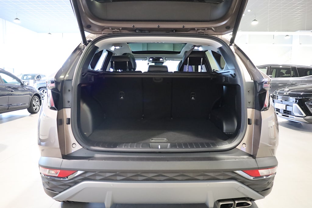 Hyundai Tucson Hybrid AWD Advanced Pano 360° Navi Krell Läder Keyless