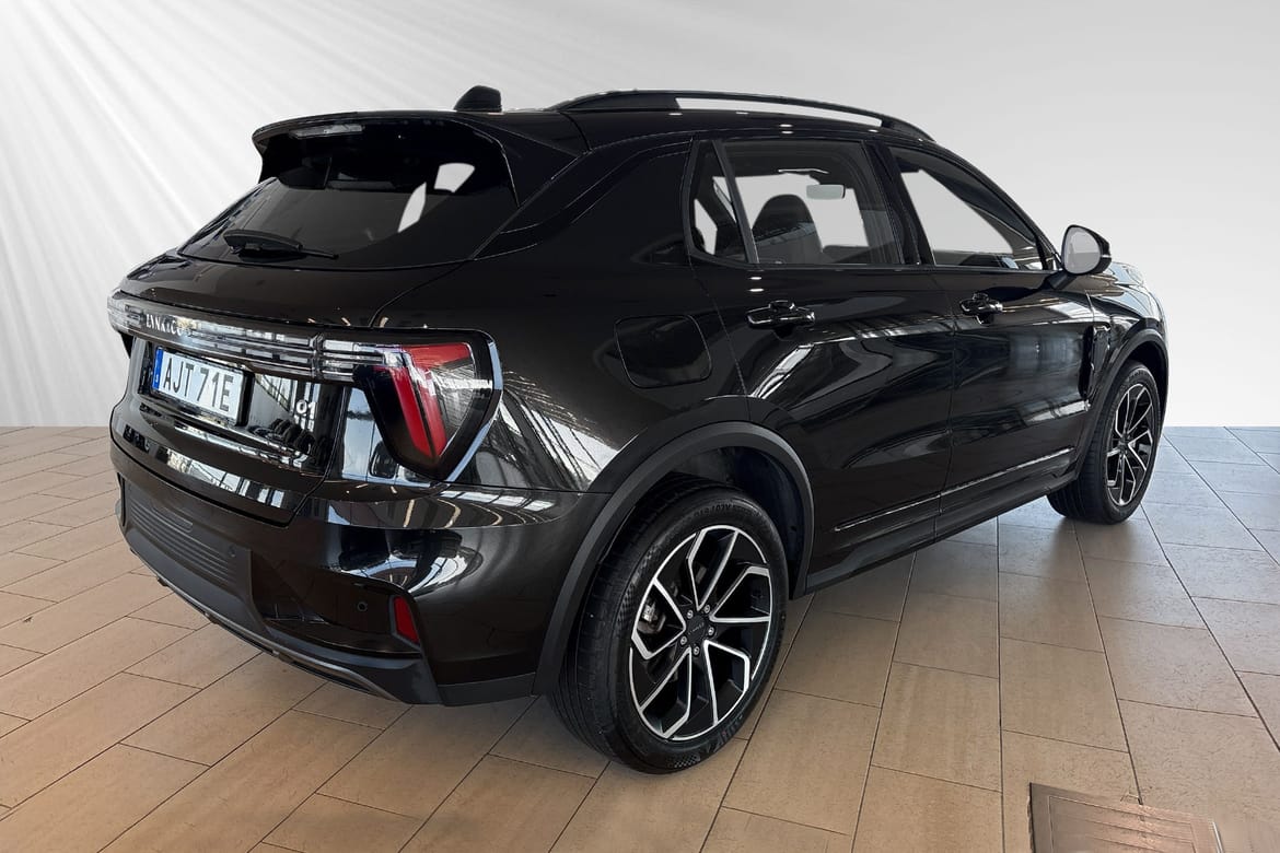 Lynk & Co 01 Core PHEV 2025, bild 4/10