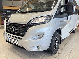 Husbil-halvintegrerad Benimar PERSEO 557 2 av 26