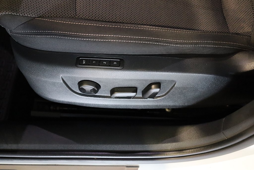 Skoda Superb iV Kombi 1,4 Plug-in Hybrid Style Navi Drag 2022