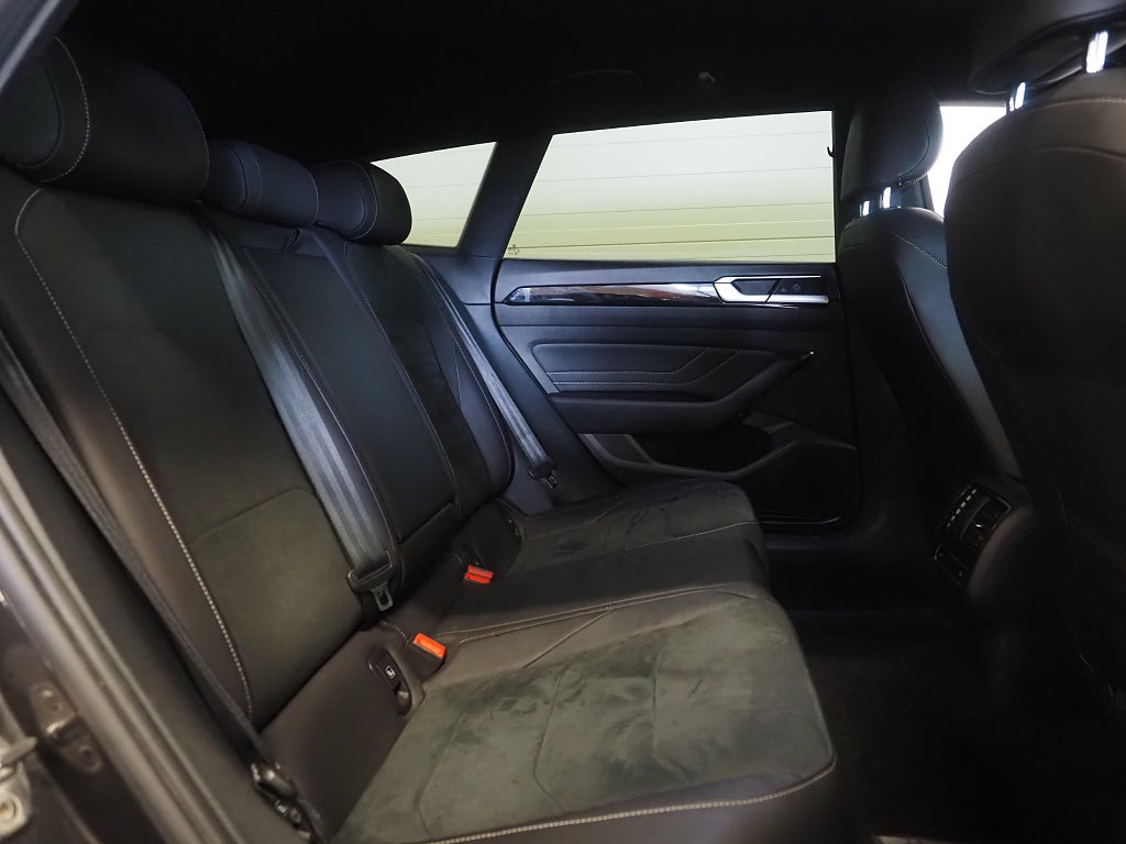 Volkswagen Arteon eHybrid Shooting Brake 218hk TSI R-Line Dragpkt Cockpit 2022