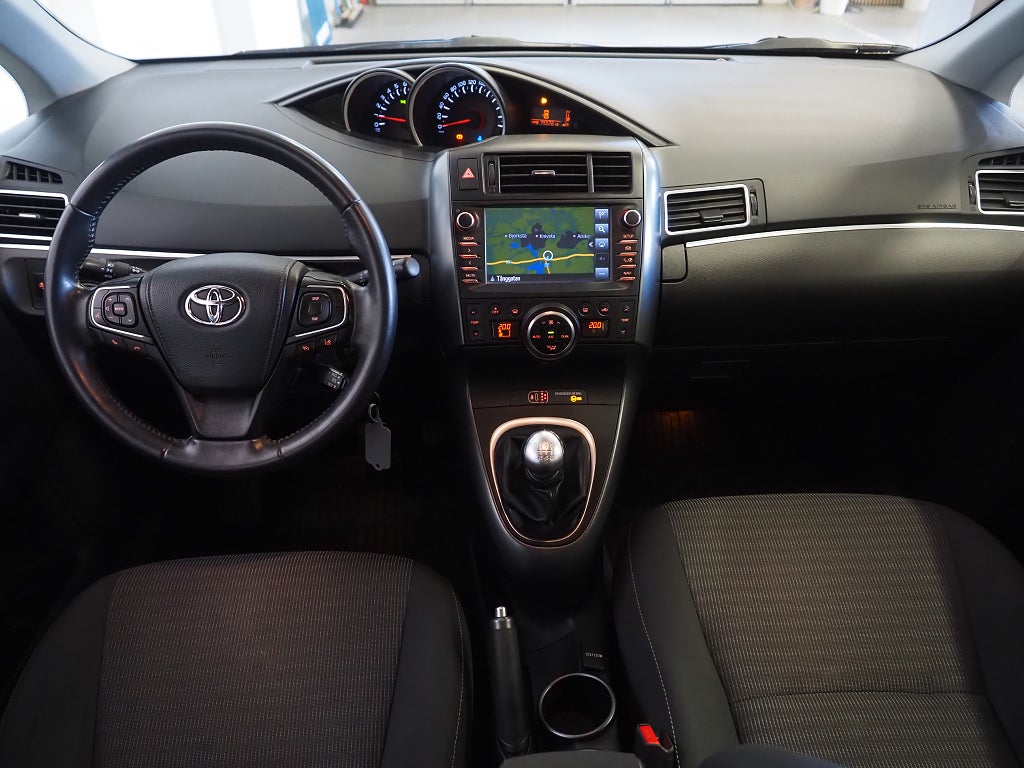 Toyota Verso 1.8 Valvematic Active Plus 7-Sits Kamera Navigation 2017