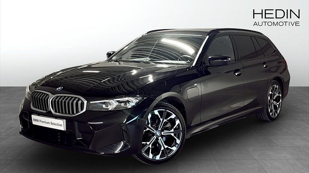 BMW 330e xDrive Touring M-sport / Hifi / Drag