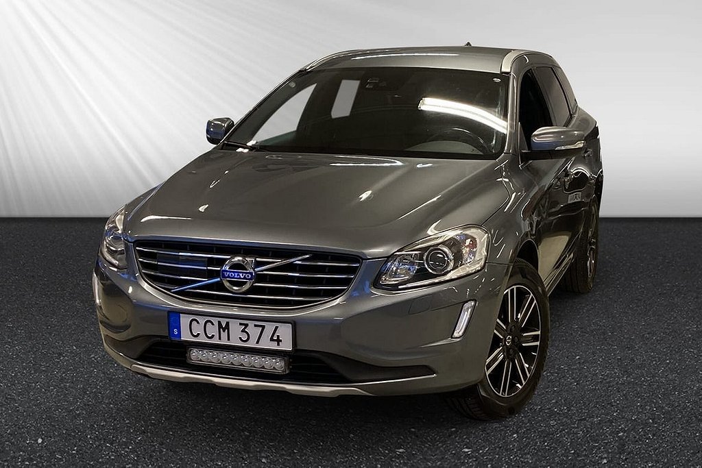 Volvo XC60 D4 AWD Classic Summum Drag Läder Keyless Navi VOC Värmare