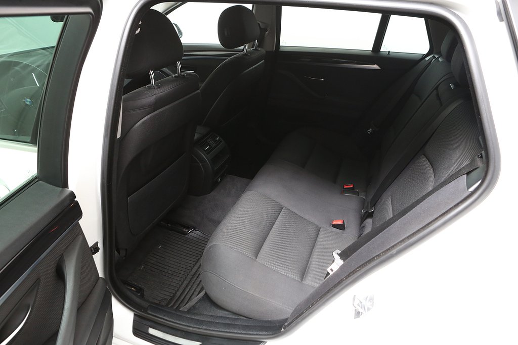 BMW 520 d xDrive 184hk Touring Aut Navi Kamera Dragkrok 2014
