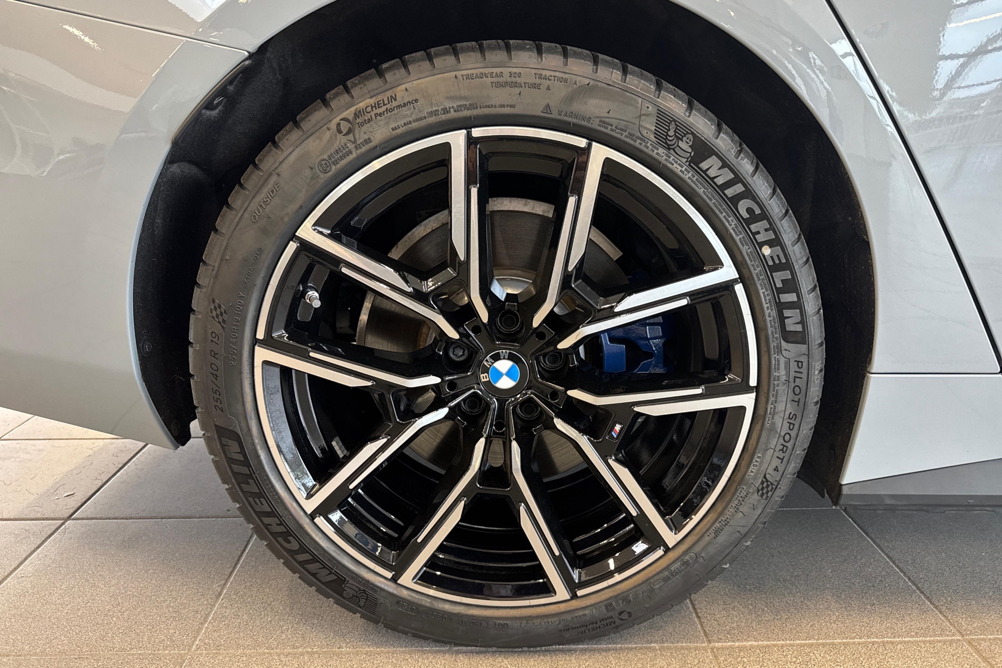 BMW i4 2025, kuva 6/52